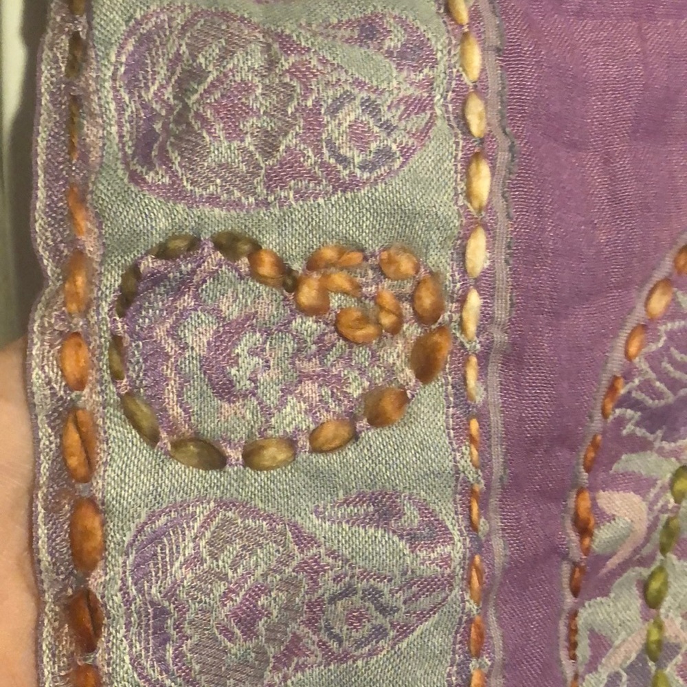Embroidered Pashmina - Picture 7 of 7